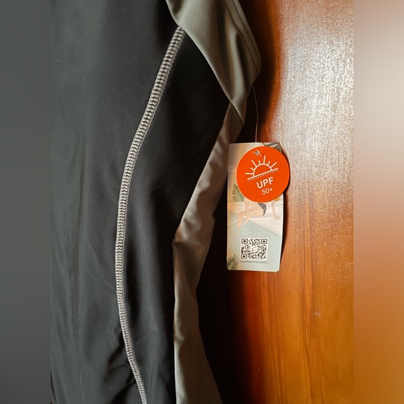 Women’s sporty swimsuit size medium by Attracosport - Picture 2 of 5